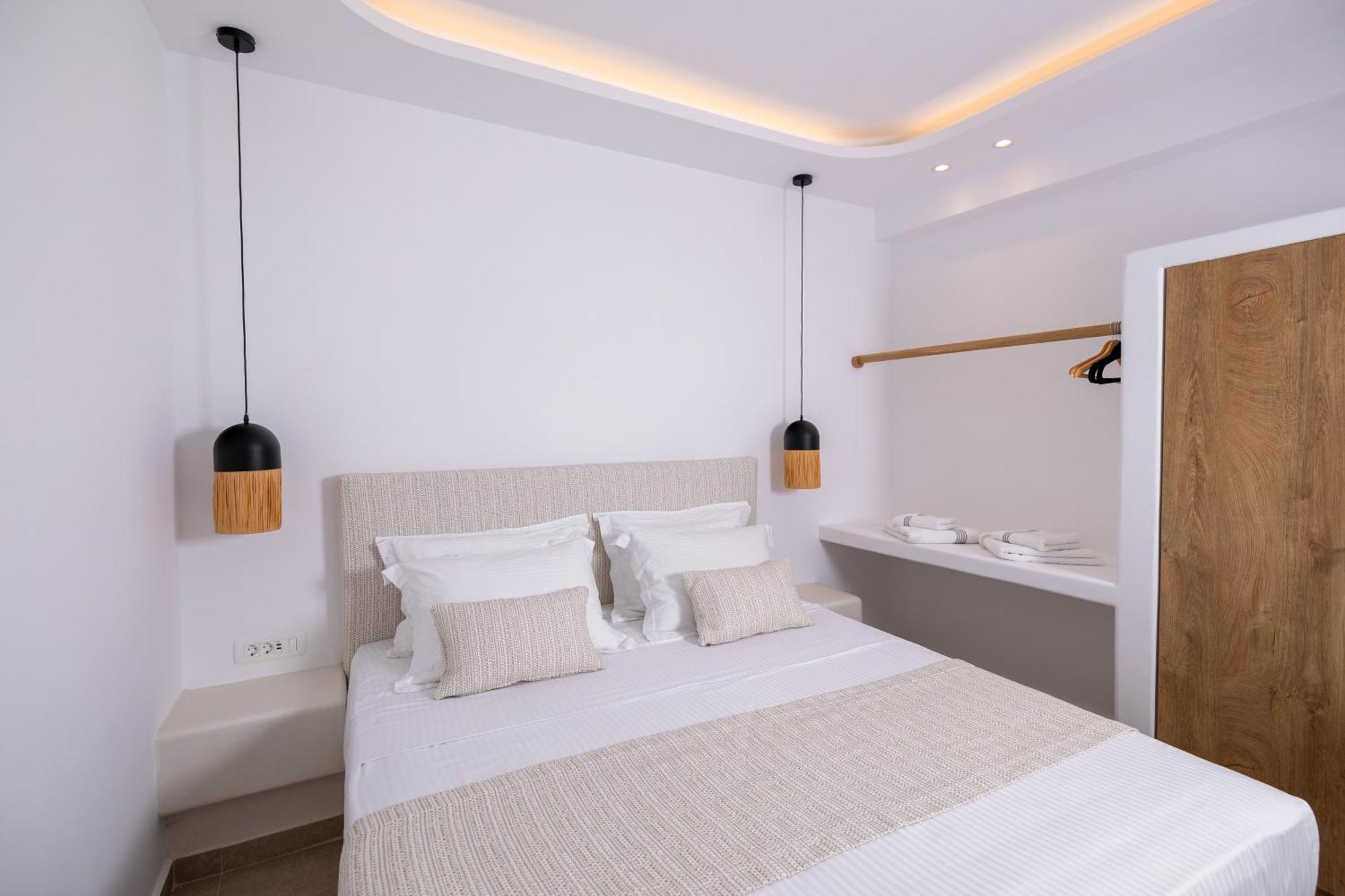 Sn Santorini Apartments Kamári Exterior foto